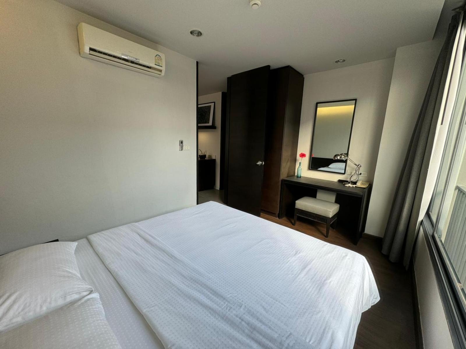 Cgcasa Hotel Bangkok Exterior photo