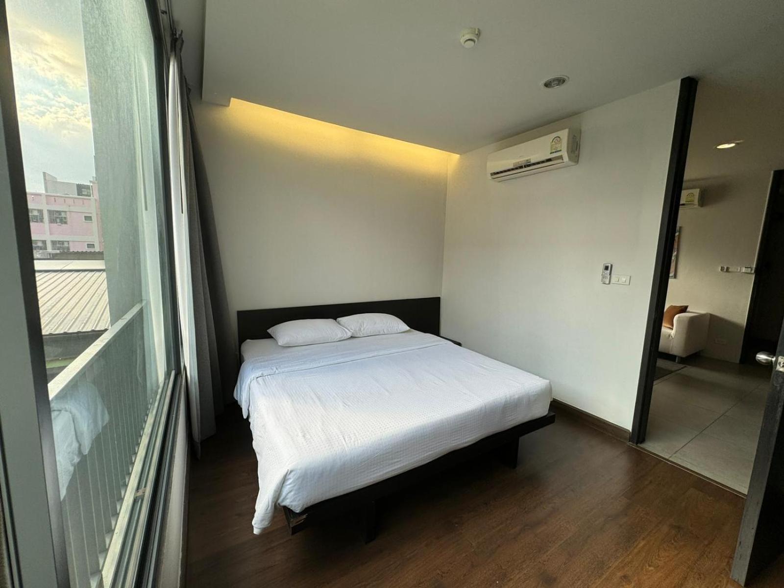 Cgcasa Hotel Bangkok Exterior photo